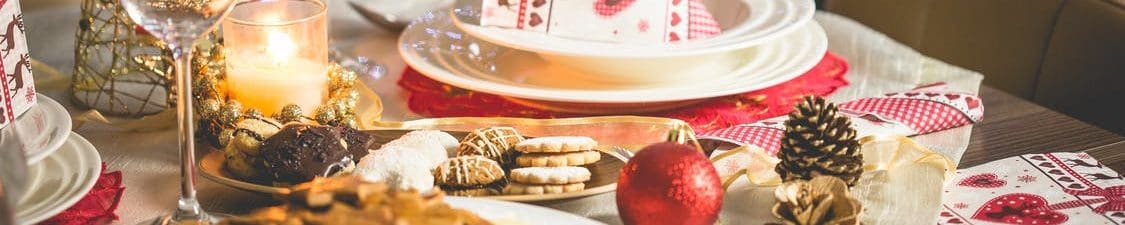 Enjoy Christmas meals and sweets with your loved one.